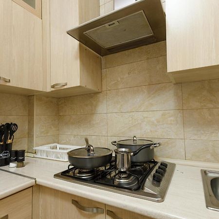 Stay Inn Apartments At Yekmalyan Street เยเรวาน ภายนอก รูปภาพ