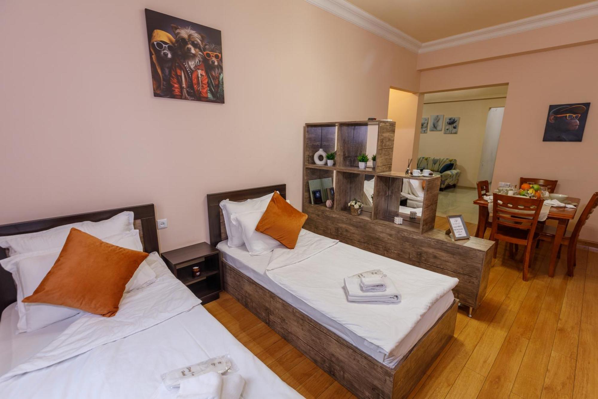 Stay Inn Apartments At Yekmalyan Street เยเรวาน ภายนอก รูปภาพ